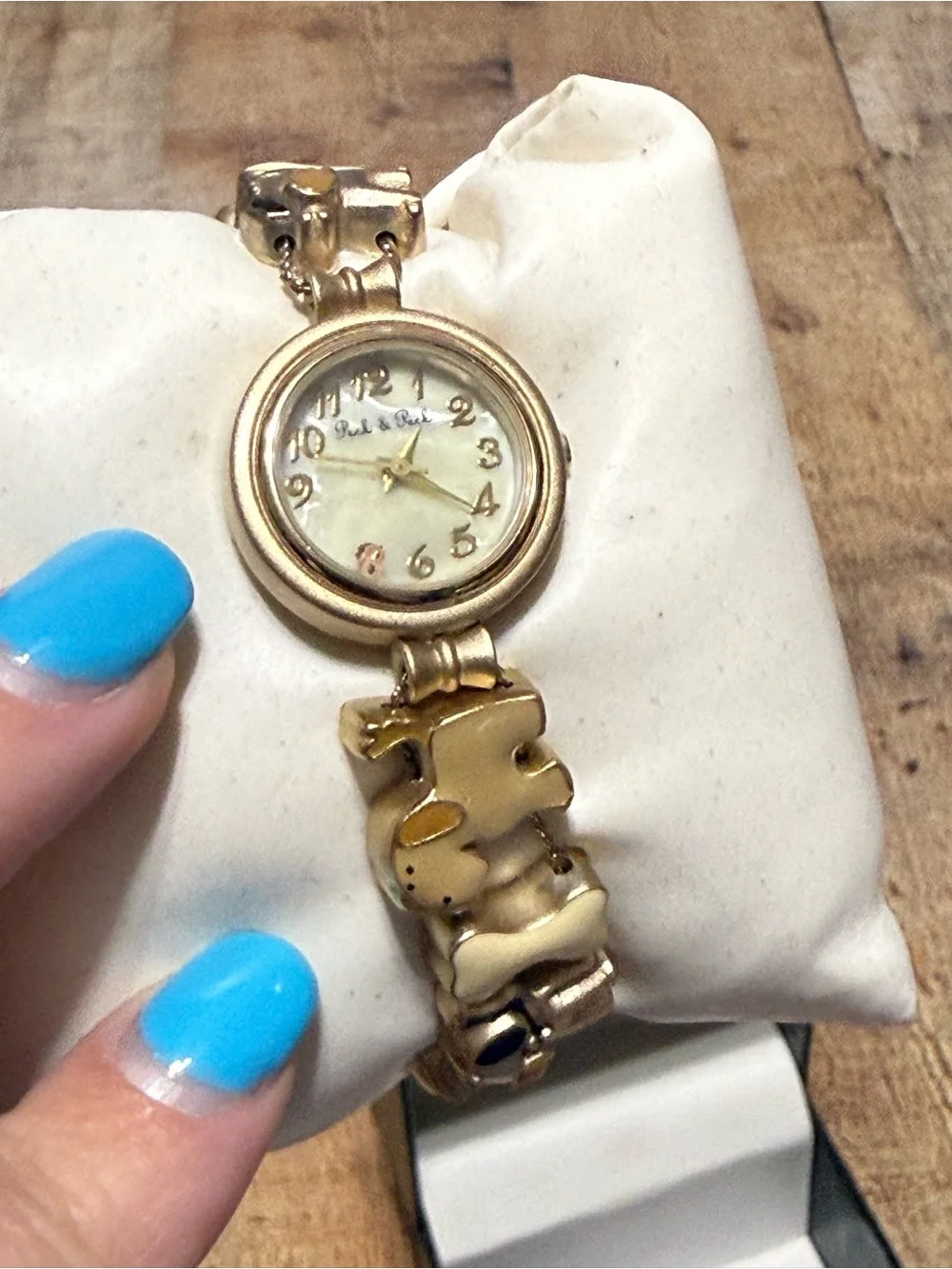 Peck & peck Ladies Slider Charm Watch Dogs & Bones
